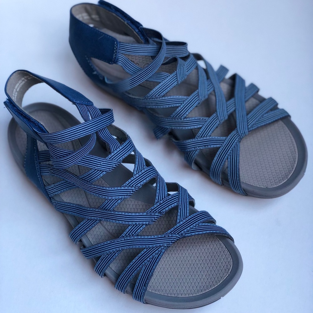 Women sandals: Baretraps, Brand New